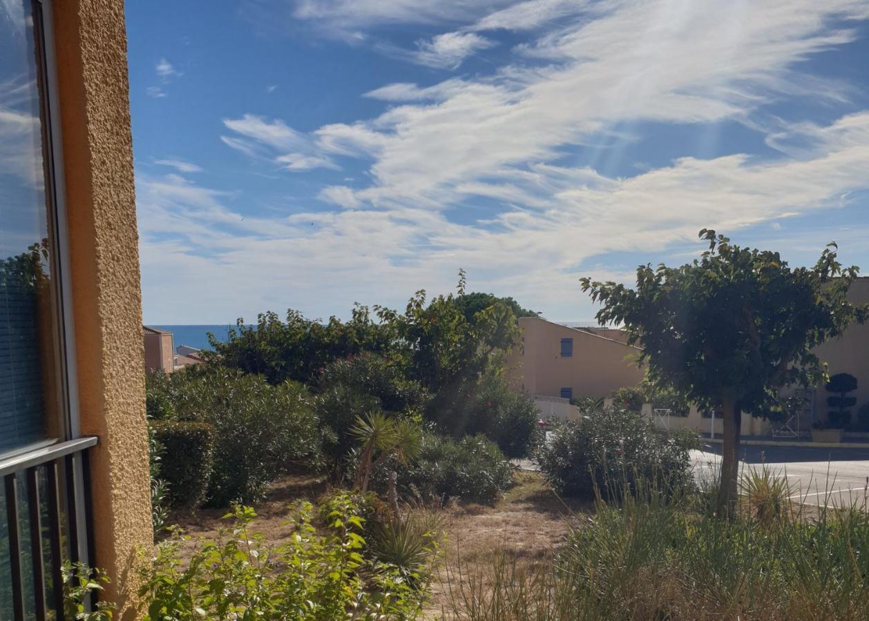 T2 Vue Mer Avec Parking Prive Saint-Pierre-la-Mer  Exterior photo