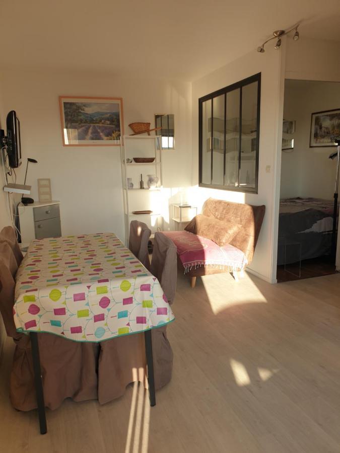 T2 Vue Mer Avec Parking Prive Saint-Pierre-la-Mer  Exterior photo